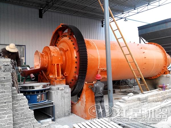 1.5米乘4.5米石英砂球磨機(jī)
