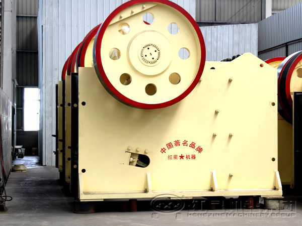 顎式白云石破碎機(jī)