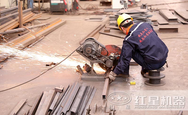 紅星機(jī)器車間工人作業(yè)圖